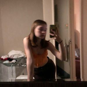 Meet your Posher, Anne-veronique